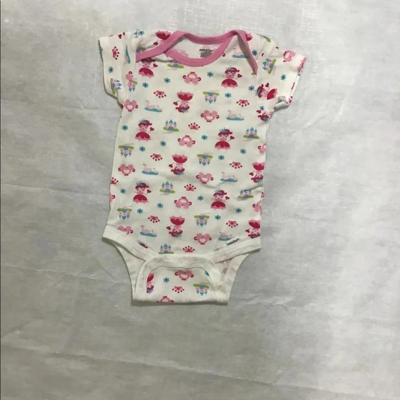 Onesies and a short 12 months - Picture 2 of 7